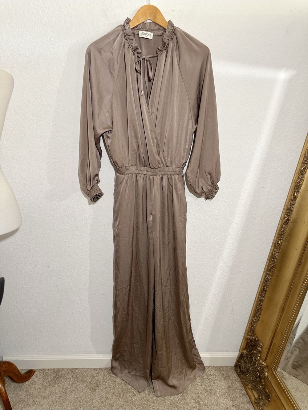 New The Post Satin Long Sleeve Drawstring Waist Wide Leg Jumpsuit Size Small